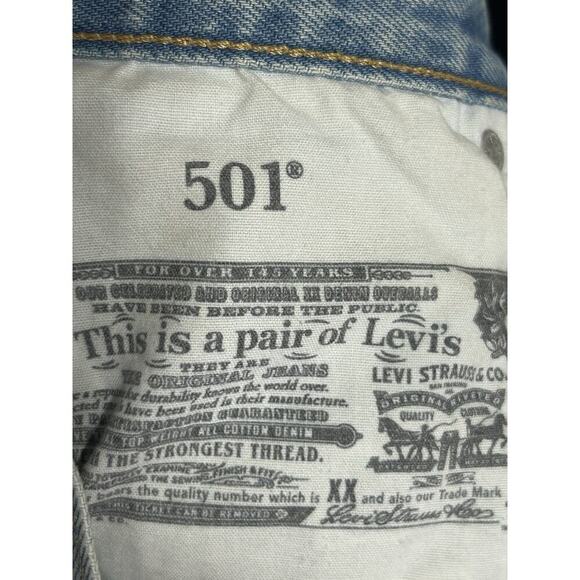 Levi’s 501 Shorts Women’s 26 Blue Denim High Rise Distressed Cut Off Button Fly - Picture 8 of 8